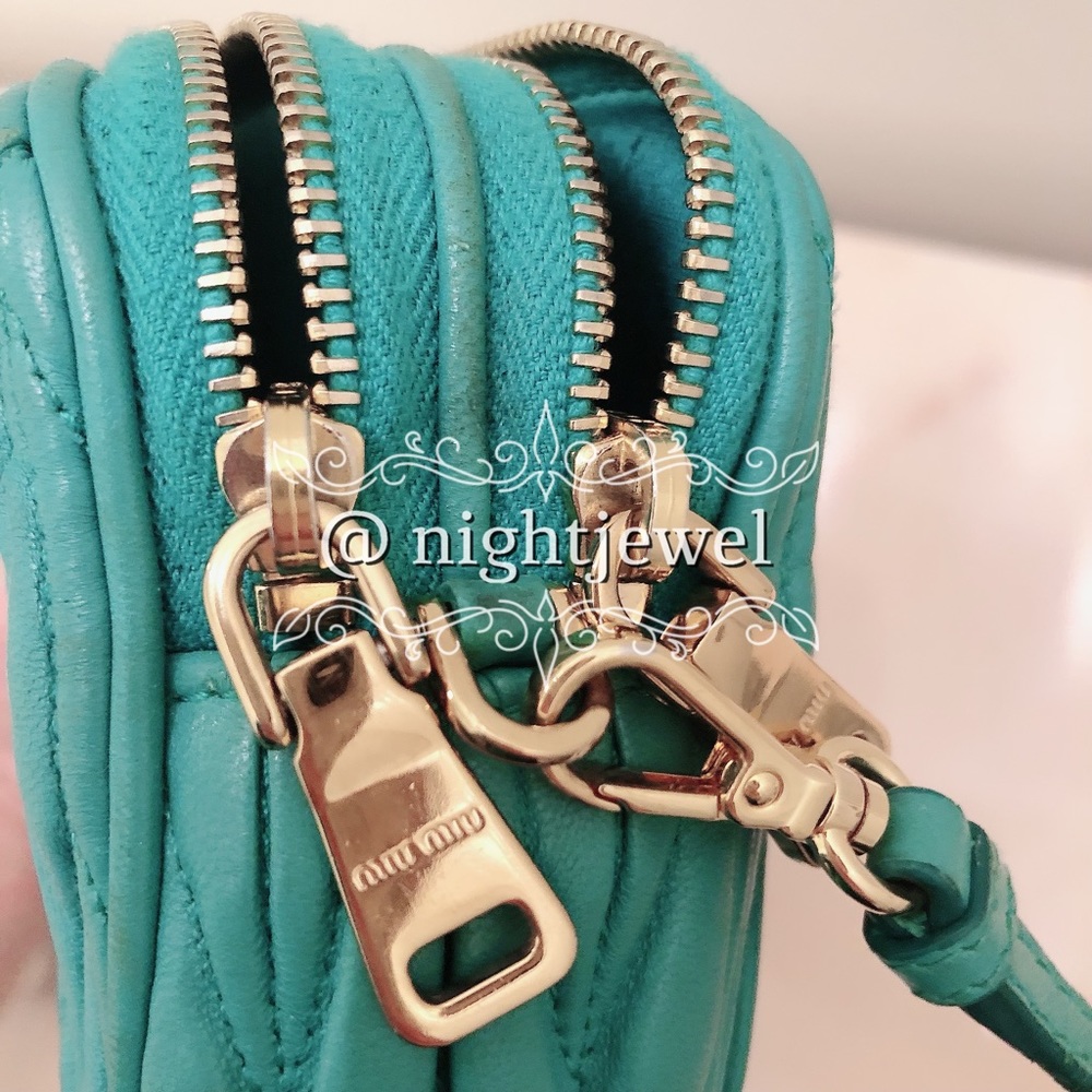 🔥SOLD🔥🎉HOST PICK GORGEOUS TURQUOISE Teal Miu Miu by Prada Matelasse Giada bag - Picture 10 of 11